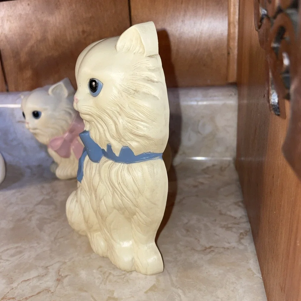 Triple Set of Homco Plastic Wall Hanging Kitten Cat Pink Ribbon Blue‎ Eyes